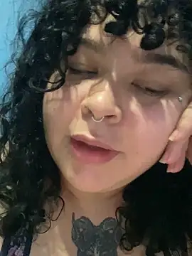 Snapshot of Kimberliprivv chatting on 03/25/26, 05:19 Kimberliprivv online show from 03/25/26, 05:19