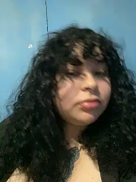 Snapshot of Kimberliprivv chatting on 05/10/26, 06:02 Kimberliprivv online show from 05/10/26, 06:02