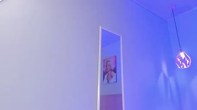 ScarletGV online show from 03/11/26, 05:35