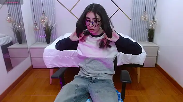 LenaRoses online show from 10/07/25, 08:06