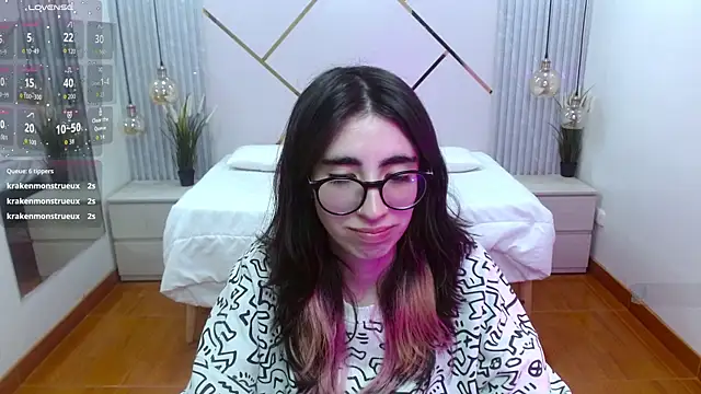 LenaRoses online show from 10/16/25, 08:32