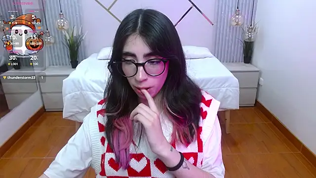 LenaRoses online show from 10/23/25, 08:18