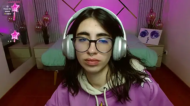 Snapshot of LenaRoses chatting on 01/31/26, 08:07 LenaRoses online show from 01/31/26, 08:07