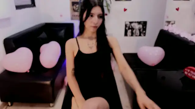 Snapshot of alice_greco chatting on 02/12/26, 11:27 alice greco online show from 02/12/26, 11:27