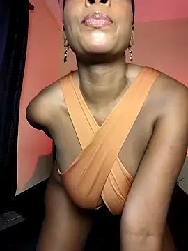Snapshot of HanaThompson chatting on 12/21/24, 04:14 HanaThompson online show from 12/21/24, 04:14