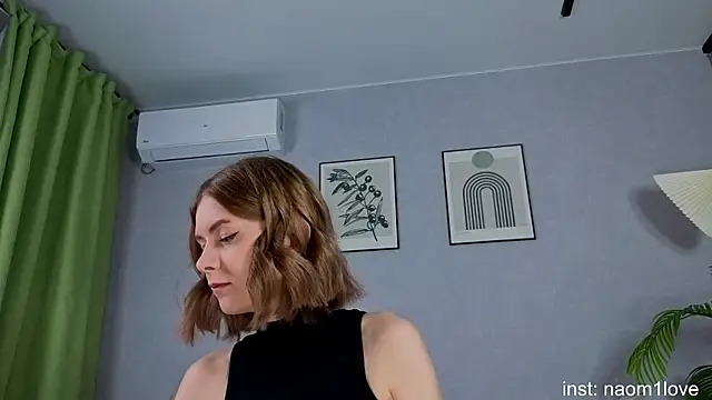 Snapshot of Naomi_Girly chatting on 07/10/26, 06:32 Naomi Girly online show from 07/10/26, 06:32