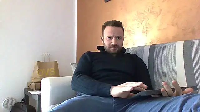 Snapshot of gilera250s chatting on 02/02/25, 02:13 gilera250s online show from 02/02/25, 02:13