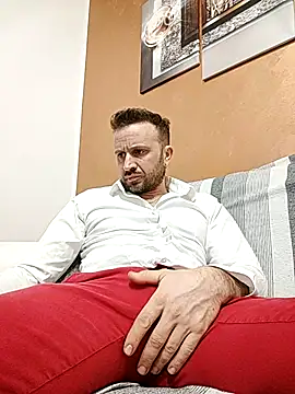 Snapshot of gilera250s chatting on 02/24/25, 08:25 gilera250s online show from 02/24/25, 08:25