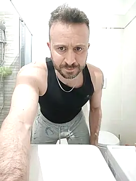 Snapshot of gilera250s chatting on 03/10/25, 04:46 gilera250s online show from 03/10/25, 04:46