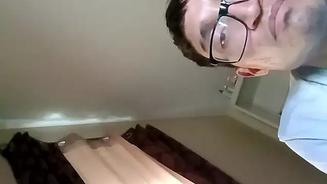 Snapshot of lRainbowBoy chatting on 02/04/26, 08:58 lRainbowBoy online show from 02/04/26, 08:58