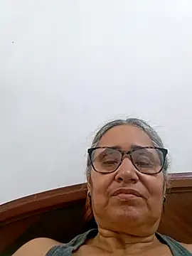  candi online show from 02/02/26, 03:22