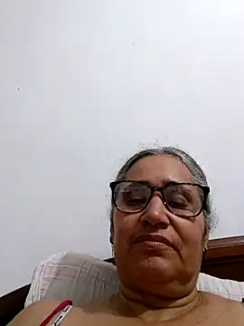  candi online show from 03/08/26, 03:10