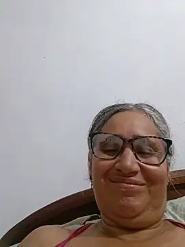  candi online show from 05/21/26, 01:45