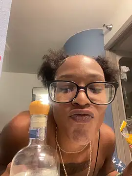 Snapshot of slimerlla chatting on 11/06/25, 11:59 slimerlla online show from 11/06/25, 11:59