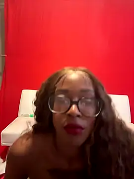 Snapshot of slimerlla chatting on 12/15/25, 04:44 slimerlla online show from 12/15/25, 04:44