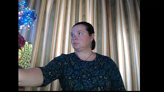 Snapshot of amorelara chatting on 09/09/25, 01:32 amorelara online show from 09/09/25, 01:32