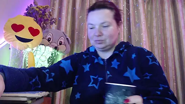 amorelara online show from 04/16/26, 05:52