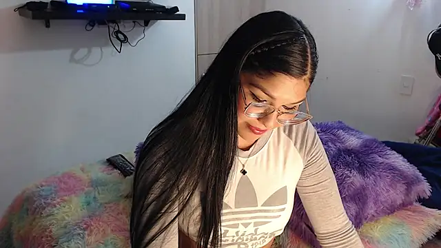 Snapshot of Prins_jazmin chatting on 12/20/25, 04:52 Prins jazmin online show from 12/20/25, 04:52