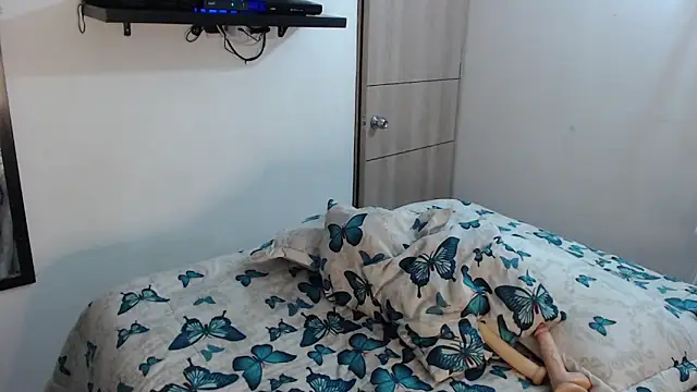 Snapshot of Prins_jazmin chatting on 03/16/26, 05:44 Prins jazmin online show from 03/16/26, 05:44