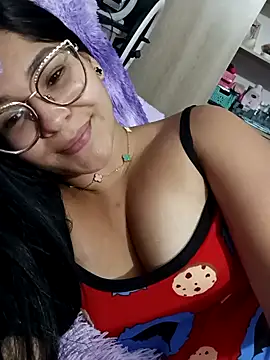 Snapshot of Prins_jazmin chatting on 06/04/26, 05:57 Prins jazmin online show from 06/04/26, 05:57