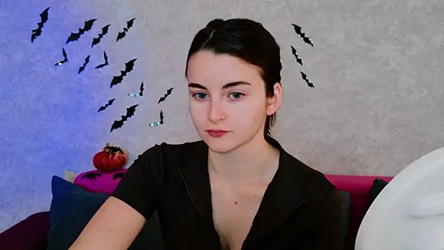 Miss Arwen online show from 10/13/25, 03:28