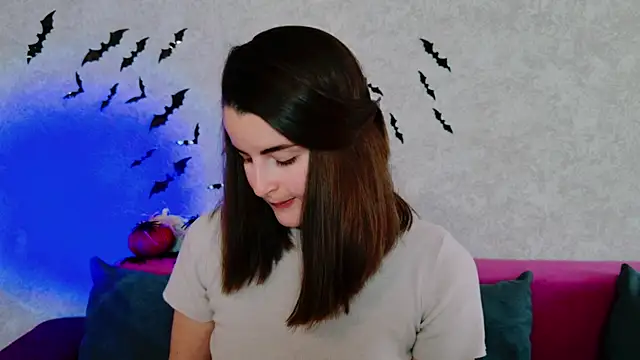 Miss Arwen online show from 10/20/25, 03:07