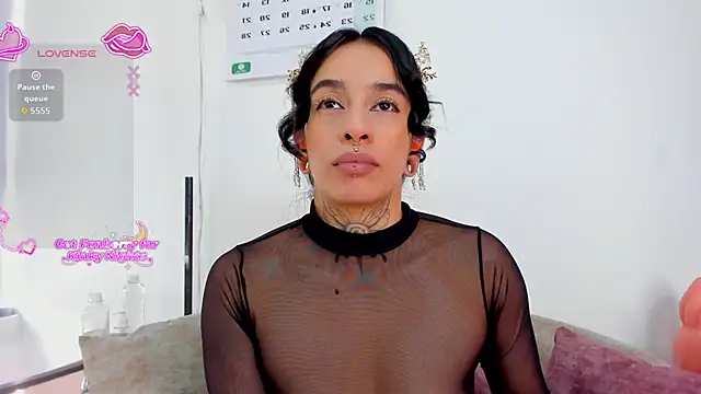 Snapshot of quimeralady chatting on 02/18/26, 06:26 quimeralady online show from 02/18/26, 06:26