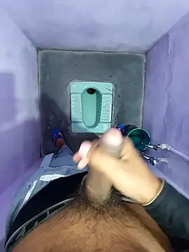 studboy1111 online show from 11/29/25, 08:23