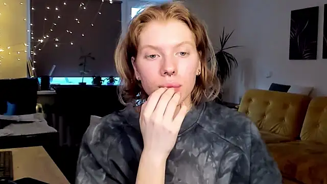 StellaDavis online show from 02/13/25, 01:37