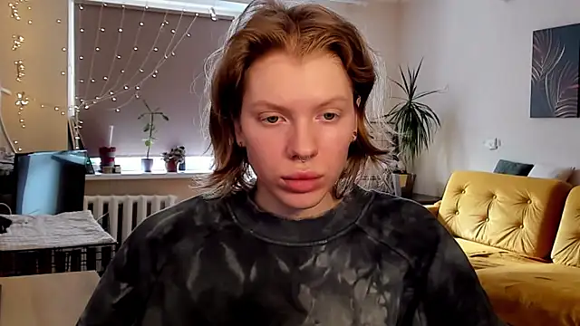 StellaDavis online show from 02/28/25, 10:41