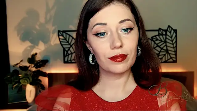 MissBeverlyMills online show from 12/08/24, 02:52