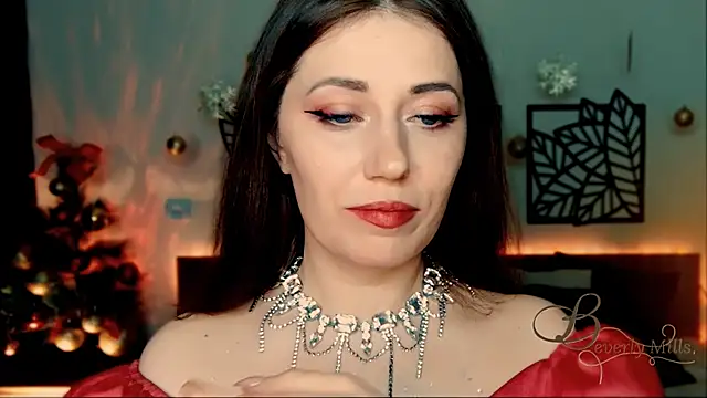 MissBeverlyMills online show from 12/25/24, 05:15