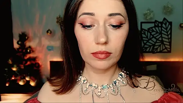 MissBeverlyMills online show from 12/25/24, 08:17