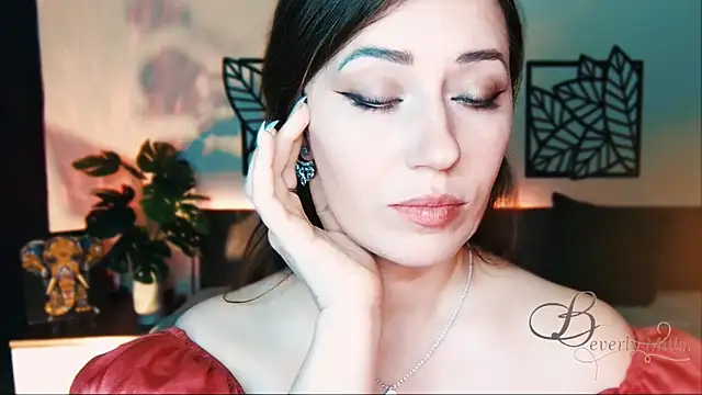 MissBeverlyMills online show from 02/19/25, 09:17