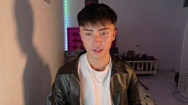 Snapshot of santi-fabulous chatting on 12/19/25, 11:01 santi-fabulous online show from 12/19/25, 11:01