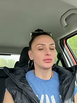 dolcevita002 online show from 04/14/26, 09:37