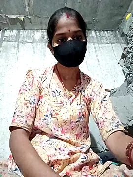 Snapshot of Anushka_Ji chatting on 01/05/25, 04:38 Anushka Ji online show from 01/05/25, 04:38