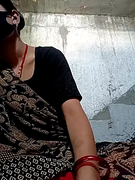 Snapshot of Anushka_Ji chatting on 02/13/25, 07:56 Anushka Ji online show from 02/13/25, 07:56