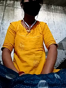 Snapshot of Anushka_Ji chatting on 02/15/25, 03:31 Anushka Ji online show from 02/15/25, 03:31