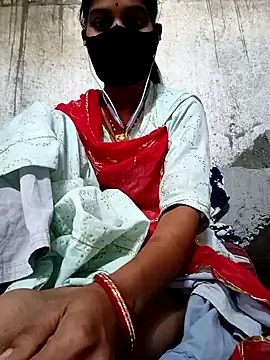 Snapshot of Anushka_Ji chatting on 03/12/25, 03:57 Anushka Ji online show from 03/12/25, 03:57