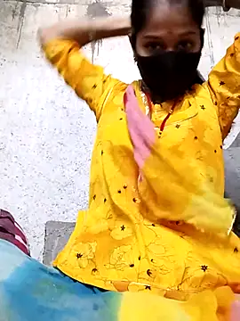 Snapshot of Anushka_Ji chatting on 09/12/25, 03:39 Anushka Ji online show from 09/12/25, 03:39