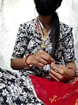 Snapshot of Anushka_Ji chatting on 02/21/26, 07:42 Anushka Ji online show from 02/21/26, 07:42