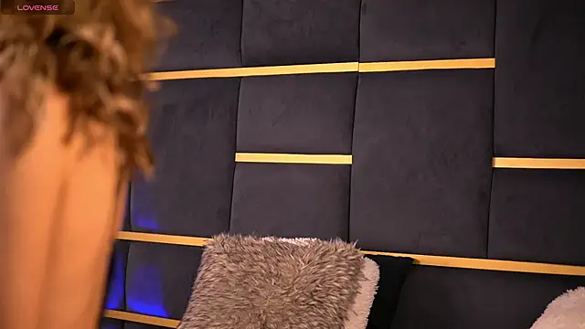 CynthiaWest online show from 02/13/25, 04:11