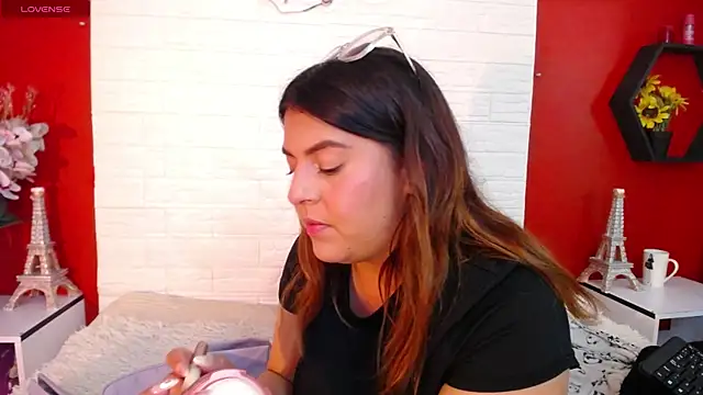  poison sweet online show from 11/11/25, 06:30