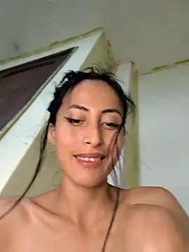 Snapshot of Anahi_cake chatting on 02/27/25, 09:04 Anahi cake online show from 02/27/25, 09:04