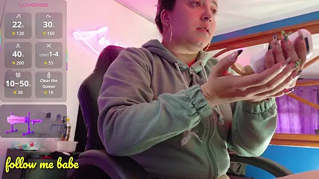 Lina23  online show from 10/20/25, 11:54