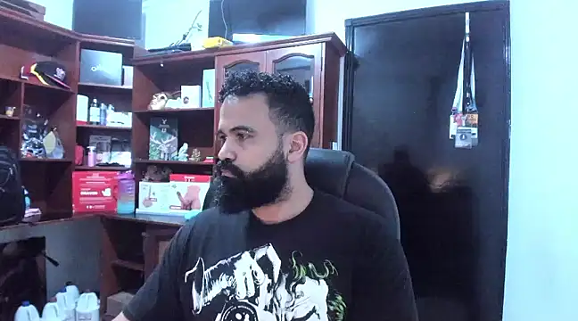 Snapshot of Drako_Argentii chatting on 03/15/25, 06:47 Drako Argentii online show from 03/15/25, 06:47