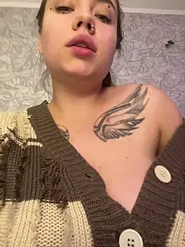 Snapshot of Vikki_toriya chatting on 01/22/25, 11:21 Vikki toriya online show from 01/22/25, 11:21