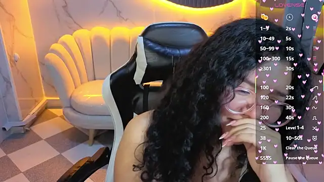 victoria castillo b online show from 01/18/26, 12:47