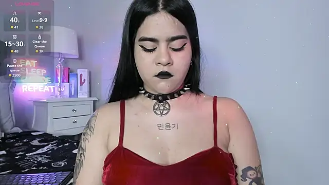 atena hill online show from 10/03/25, 07:33